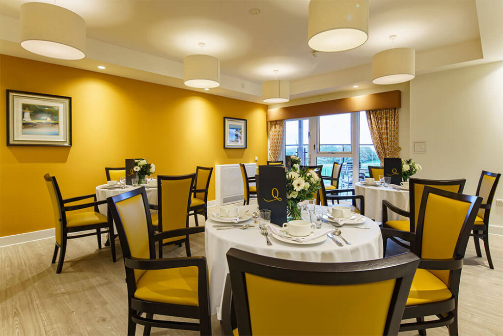 Dining 2